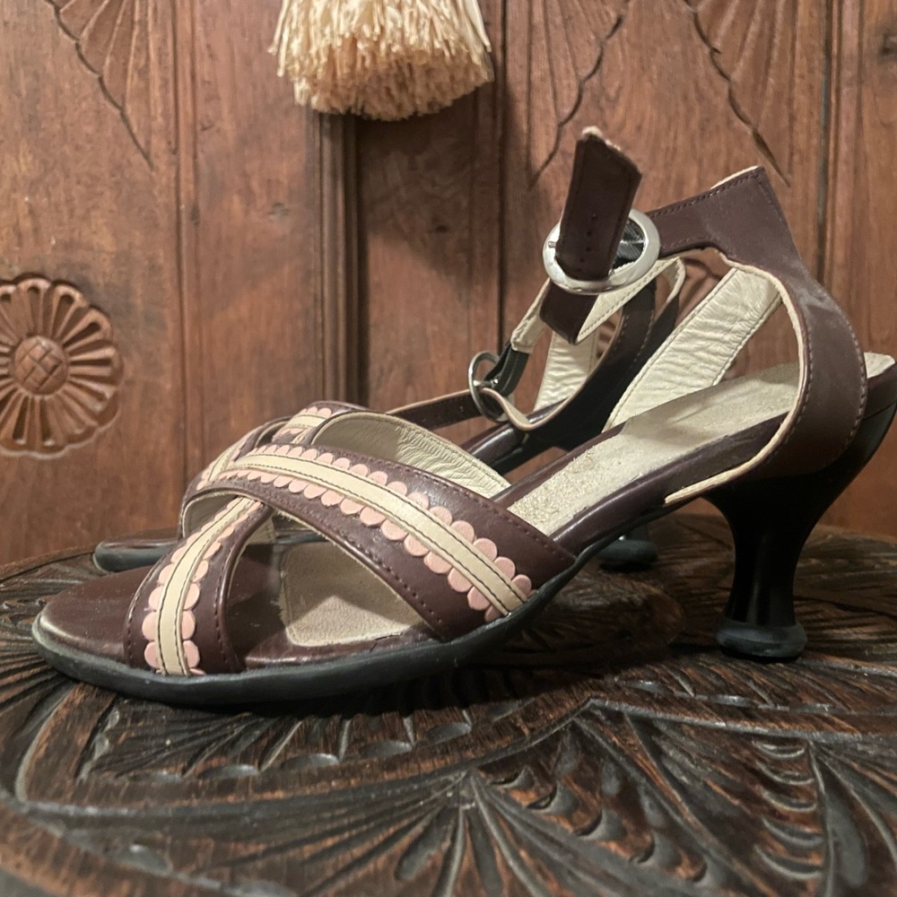 Super Cute Brown and Pink Fluevog Kitten Heels!